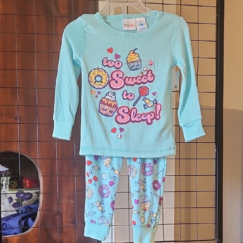 Kidgets 2 Pc. Aqua Pajama Set with Cupcake Design